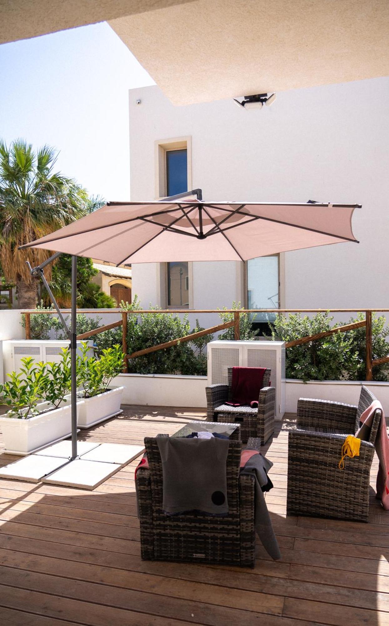 18 Gradi Apartments Marsala Exteriör bild